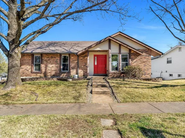 12753 Glenette Dr, Maryland Heights, MO 63043