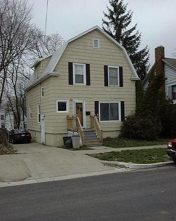 2nd image of 405 N Thayer St