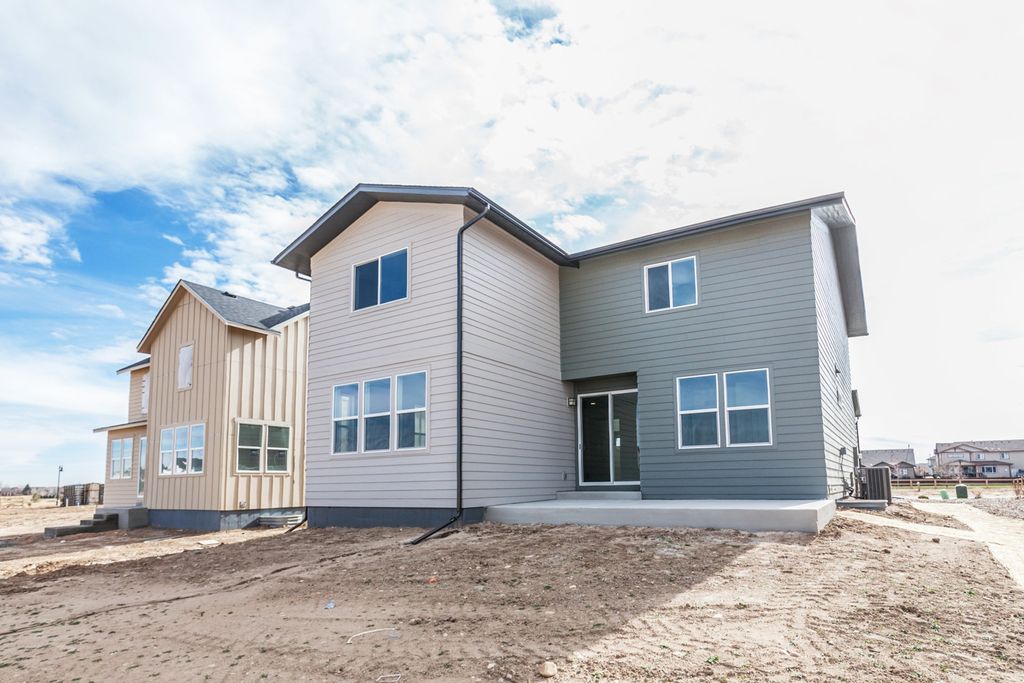 Rowling Plan, Trailside Story Collection - Single Family Homes