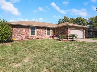 206 E Jefferson St, Buckner, MO 64016