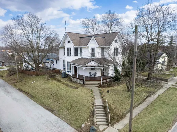 319 S Main St, Roanoke, IN 46783