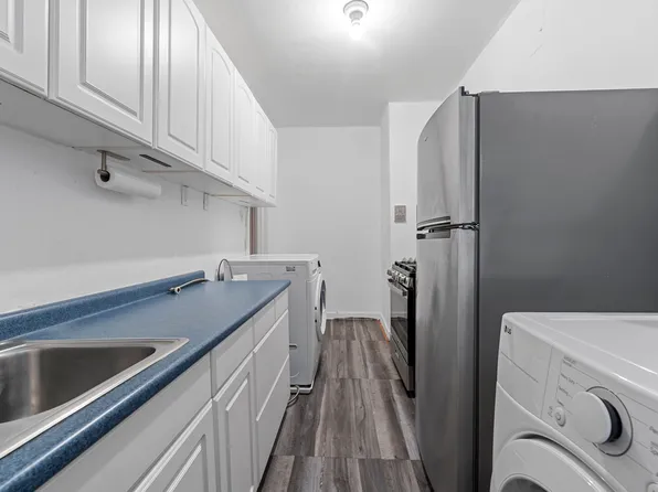 3279 Hull Avenue image 2 of 10