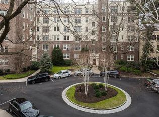 7 Tanglewylde Ave APT 2D, Bronxville, NY 10708