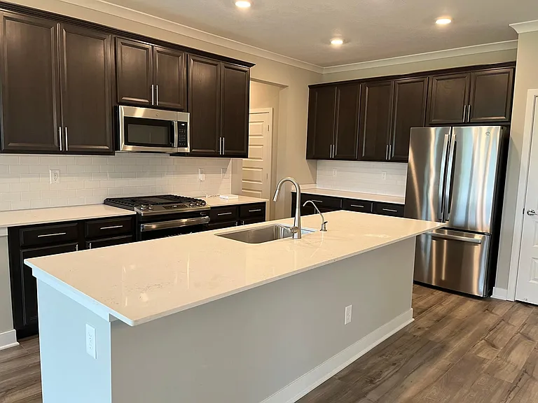 1741 Berwyn Ln — Photo 7
