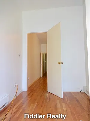 Rented by Fiddler Realty | media 15