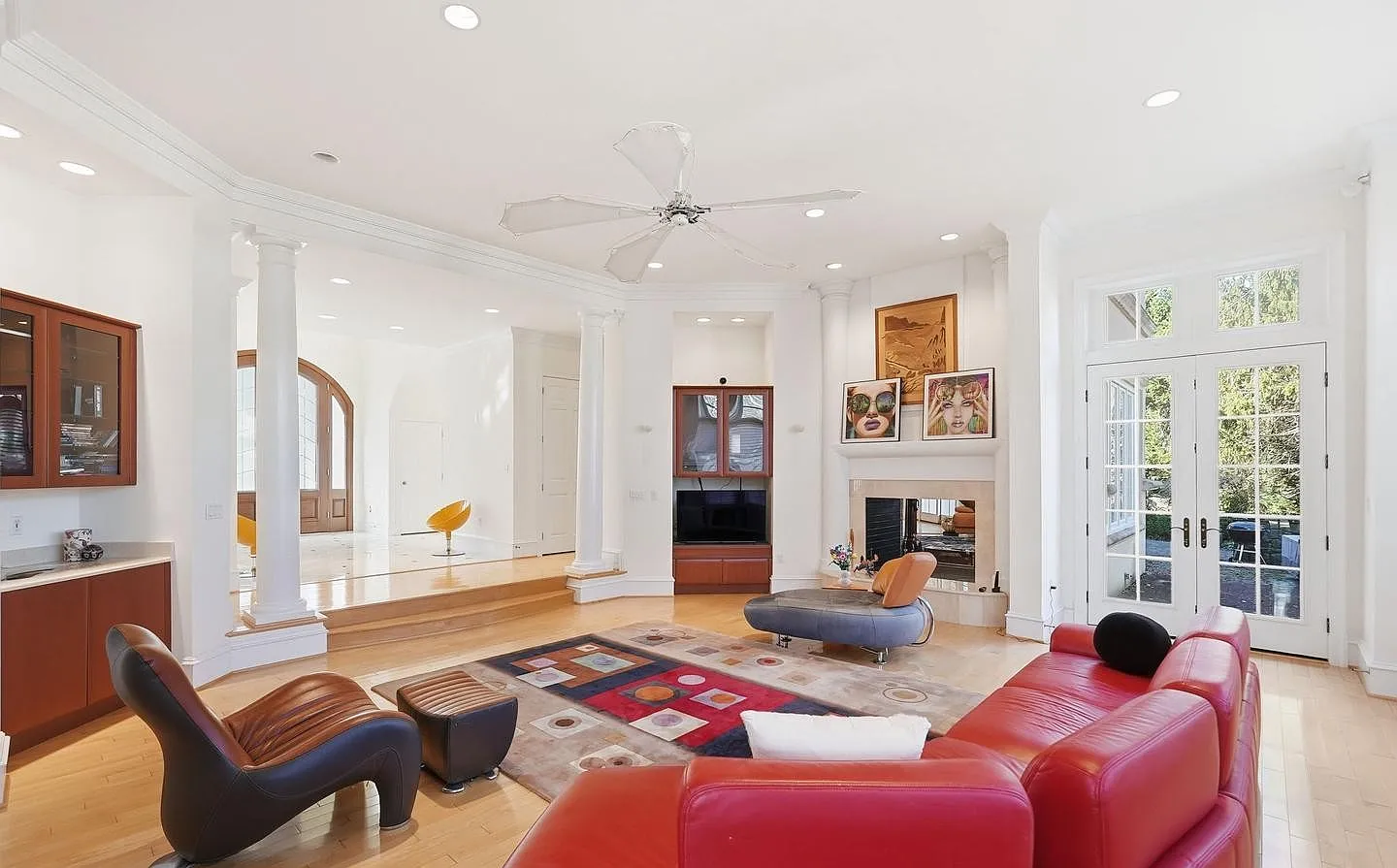 6 bed, 6320 sqft, $15,000 — Photo 4