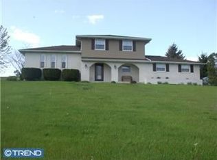 905 N Garfield Rd, Bernville, PA 19506