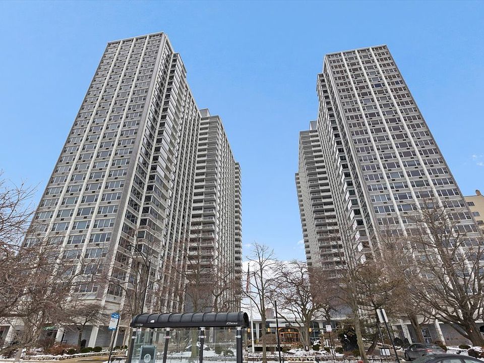 1st image of 4250 N Marine Dr APT 906