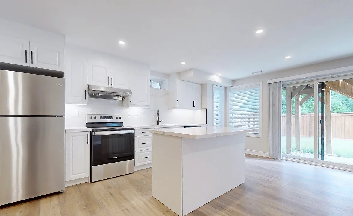 2 bed, 850 sqft, $1,999 — Photo 4