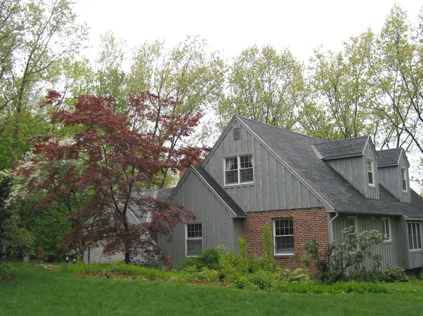 35 Banbury Ln, Holden, MA 01520