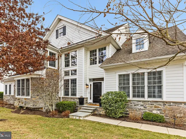 309 Sunny Brook Ln, Newtown Square, PA 19073