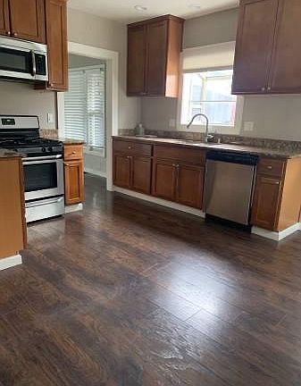 4th image of 3148 West St