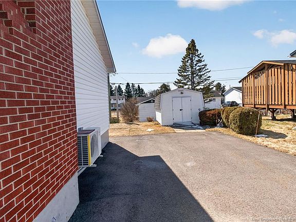 3rd image of 131 Queen Mary Rd