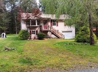 60 Tallwood Dr, Albrightsville, PA 18210