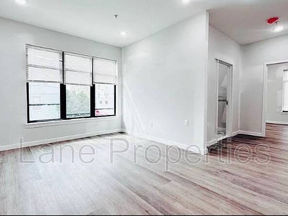4th image of 261 Church St Unit A