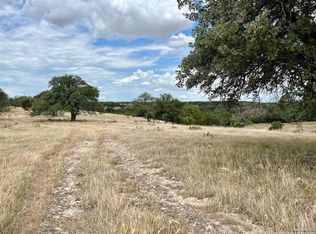 125 Loma Vista Dr, Kerrville, TX 78028