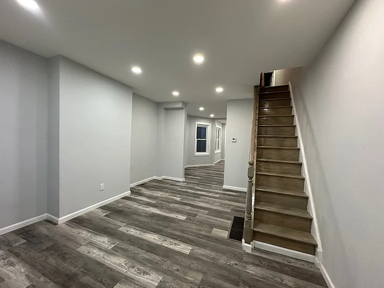 1141 Herbert St — Photo 6