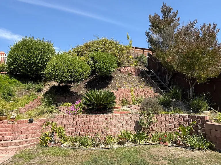 6246 Decanture St — Photo 5