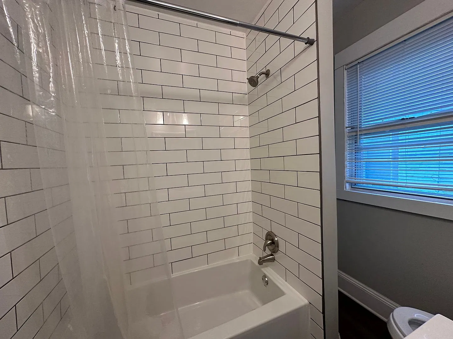 3290 W 17th Street — Photo 4