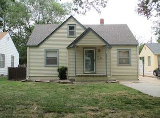 1926 N Woodland Ave, Wichita, KS 67203
