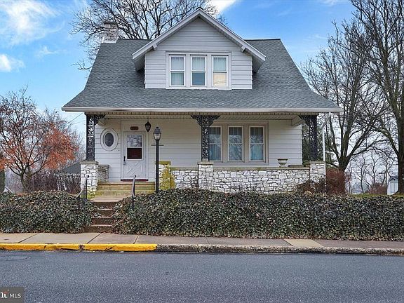 2nd image of 566 E Main St