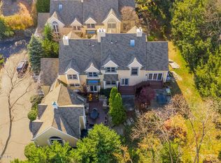 22 Spring St #2, Greenwich, CT 06830