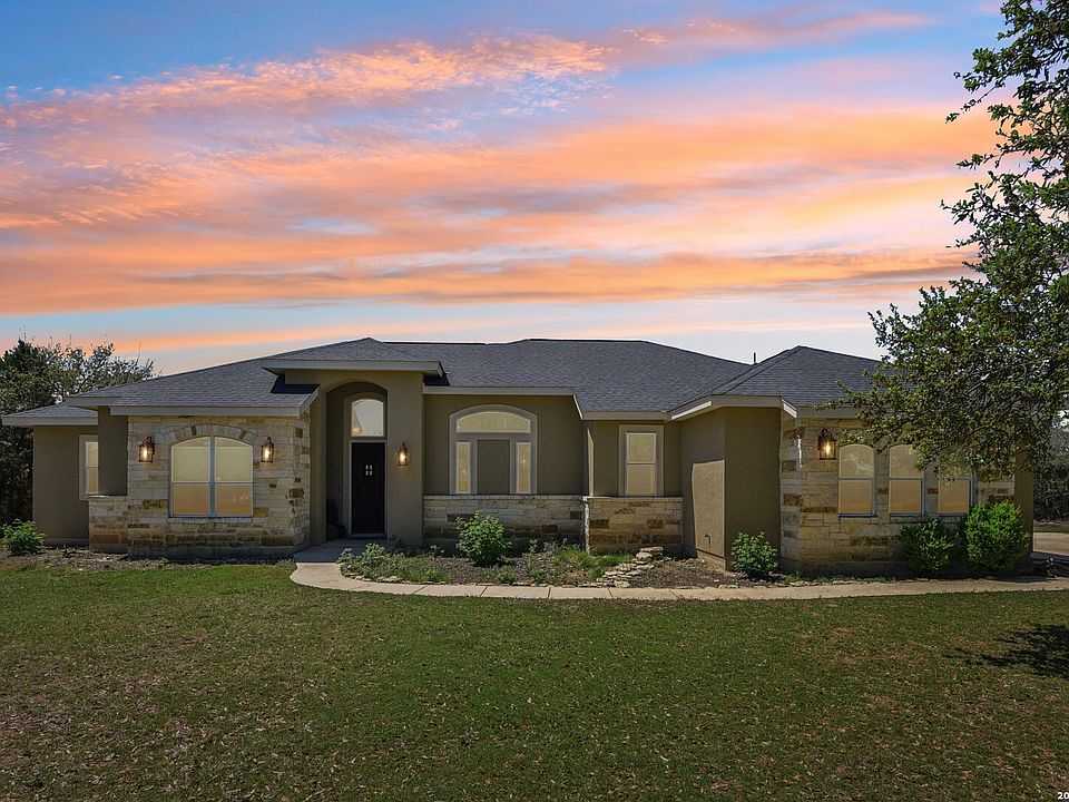 1st image of 345 Ridge Point