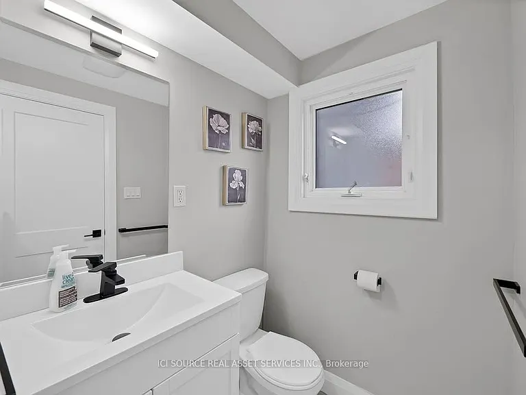 493 Queen Victoria Dr #B — Photo 10