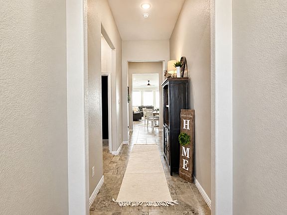 3rd image of 141 Trinity St