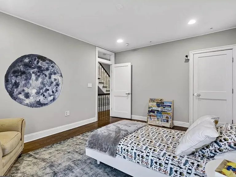 611 Maryland Ave NE — Photo 22