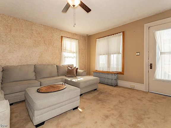 4th image of 36 Casement Ave