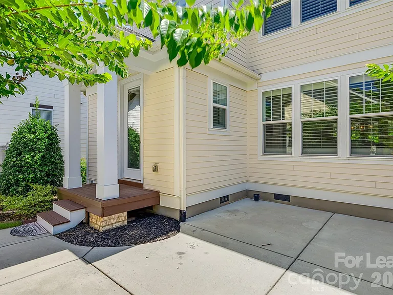 795 Digby Rd — Photo 31