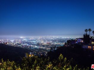 8148 Mannix Dr, Los Angeles, CA 90046