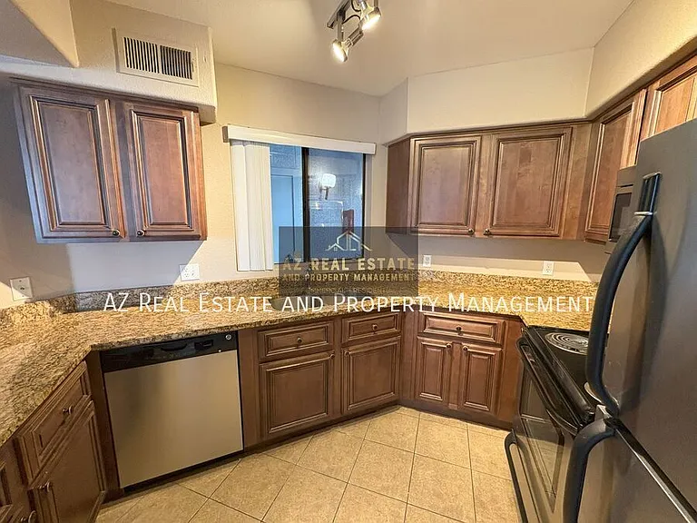 3848 N 3rd Ave #1059 — Photo 2