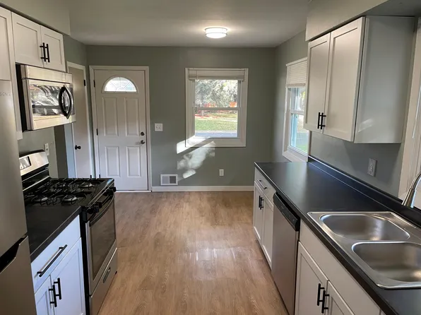 2401 54th Ave N, Brooklyn Center, MN 55430