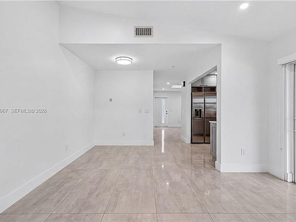 4th image of 5804 SW 116th Ave
