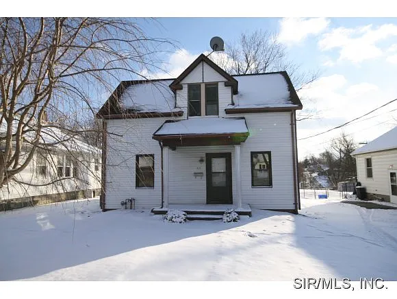 412 Bissell Ave photo 1