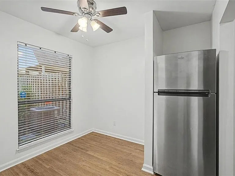 6350 Hawthorne Ter — Photo 20