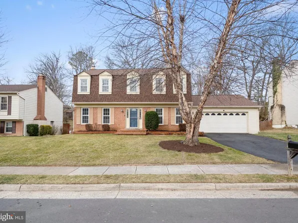 8104 Viola St, Springfield, VA 22152