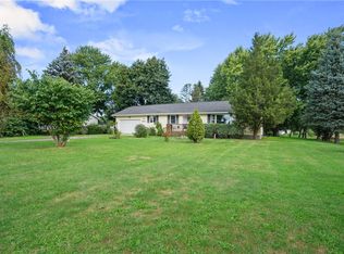 6255 Hatter Rd, Newfane, NY 14108