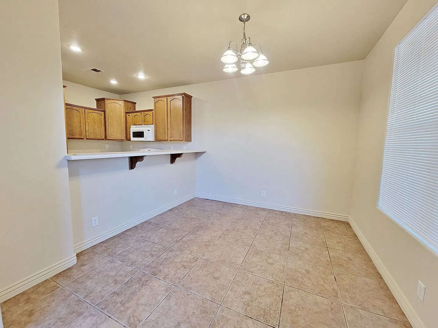 3 Bedroom 2 Bath in Rio Homes with A Huge Loft! — Photo 4