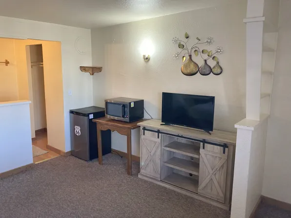 902 W Hopi Dr #2, Holbrook, AZ 86025