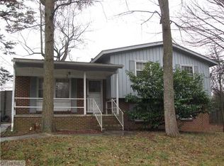 1821 W Meadowview Rd, Greensboro, NC 27403