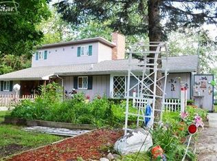7440 Bennett Lake Rd, Fenton, MI 48430