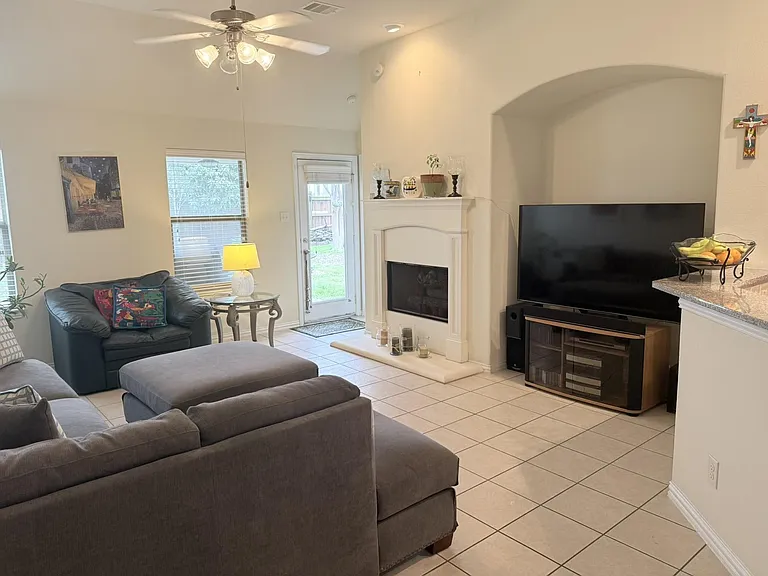 23910 Fairport Harbor Ln — Photo 12