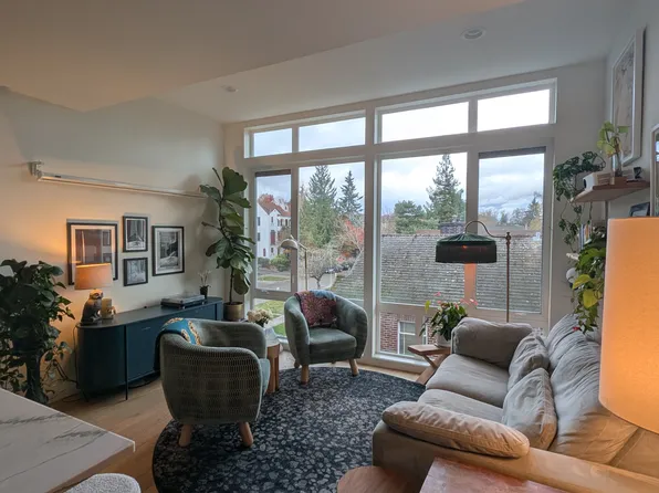 1604 E Thomas St, Seattle, WA 98112