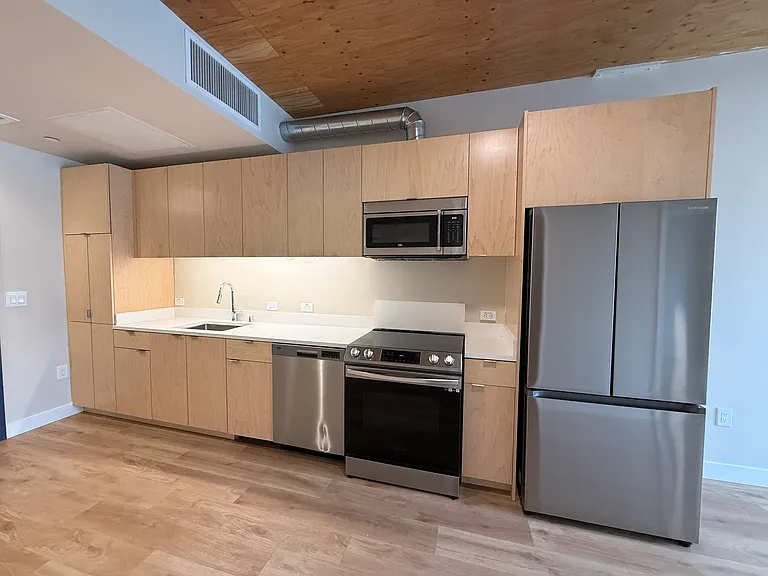 12th Street Apartments — Photo 3