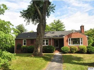 924 Rosser Ln, Charlottesville, VA 22903