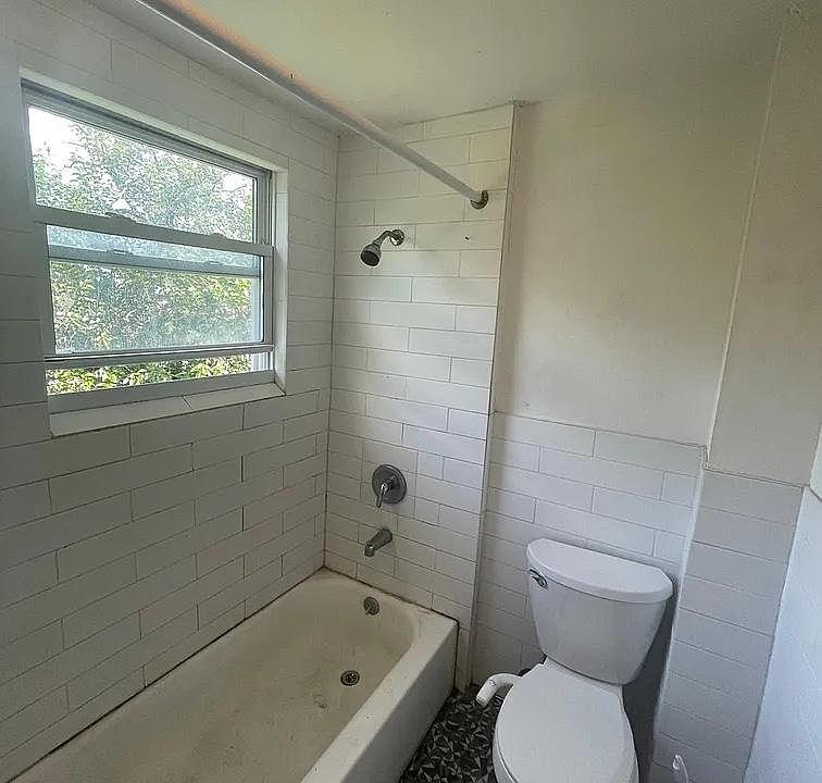 1st image of 187 Parker St #3A