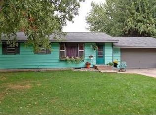 8280 Eastwood Rd, Mounds View, MN 55112